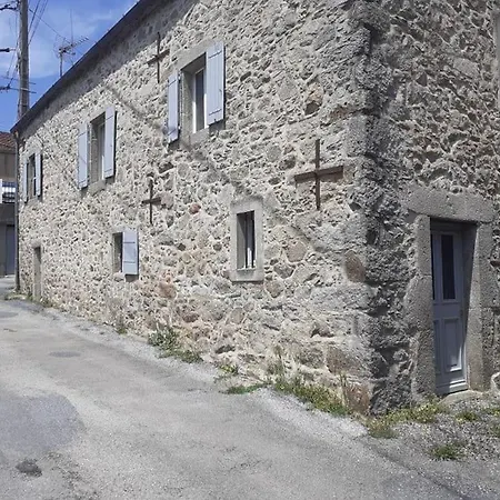 Des Monts De L'autan Дом отдыха Мазаме